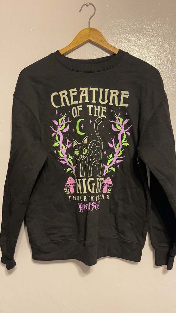Hocus Pocus Thackery Binx Crewneck Sweatshirt 'Creature of the Night' Black Cat